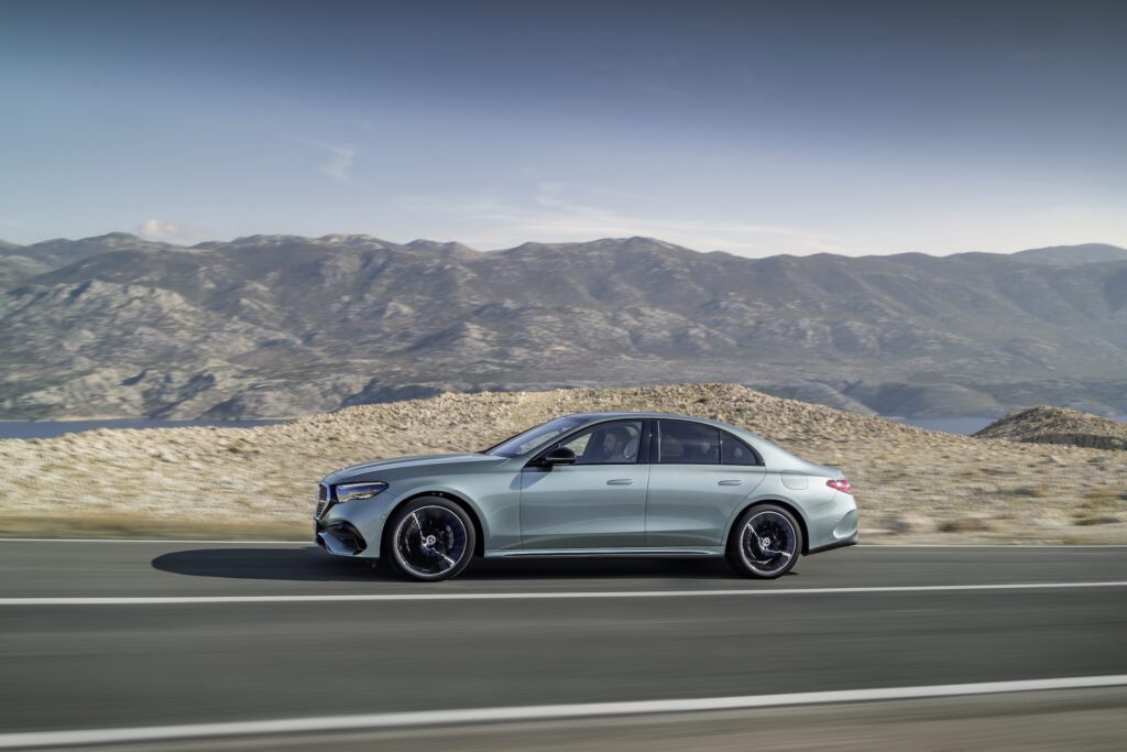 Mercedes-Benz E-Class Saloon (BR 214), 2023